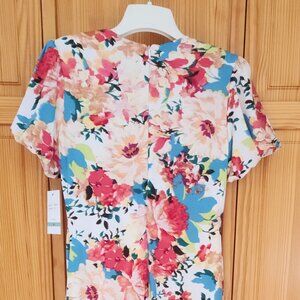 Flattering sexy floral dress